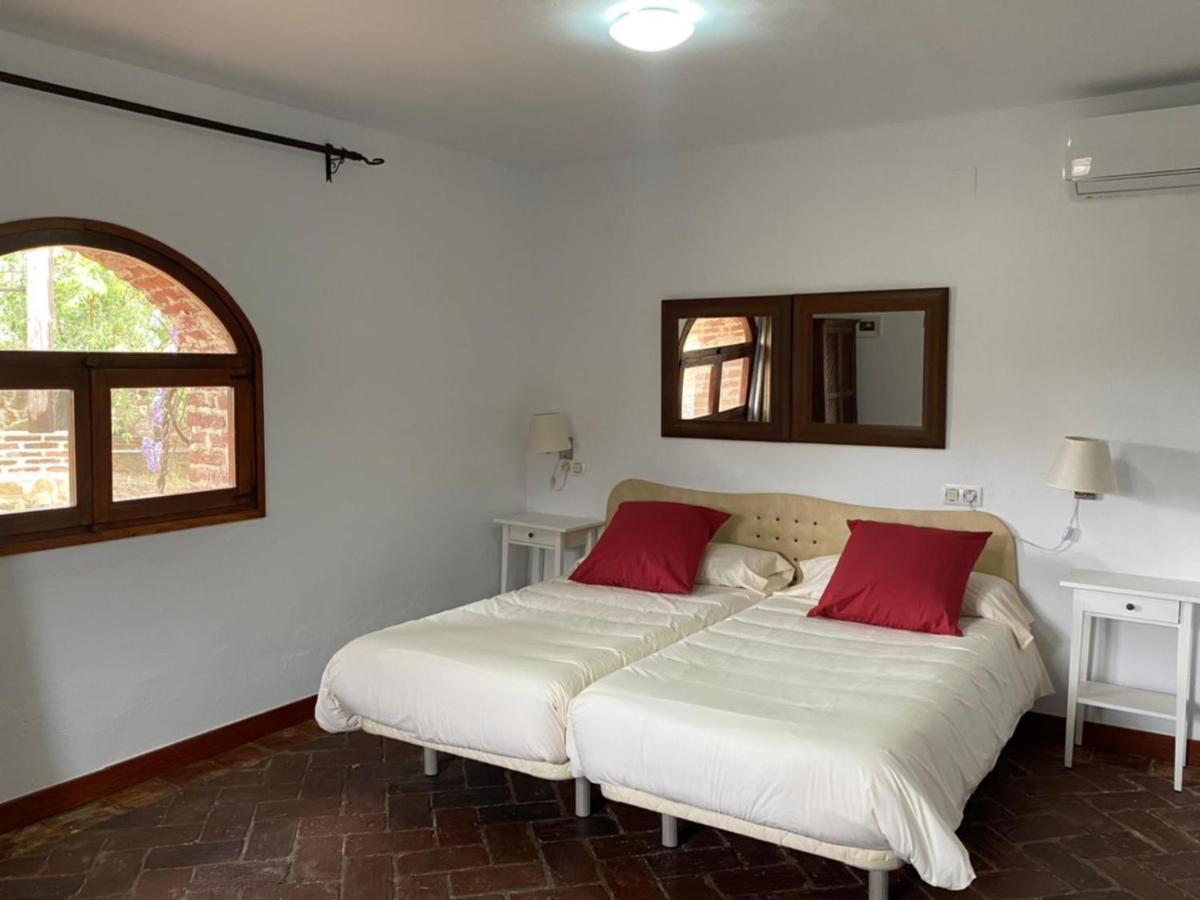 Casas Rurales Monasterio De Rocamador Almendral Eksteriør bilde